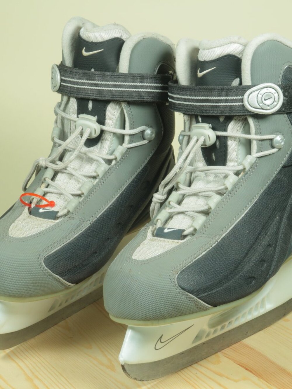 Vintage Nike Flexposite Ice Skates Mens 10 Gray Two Tone